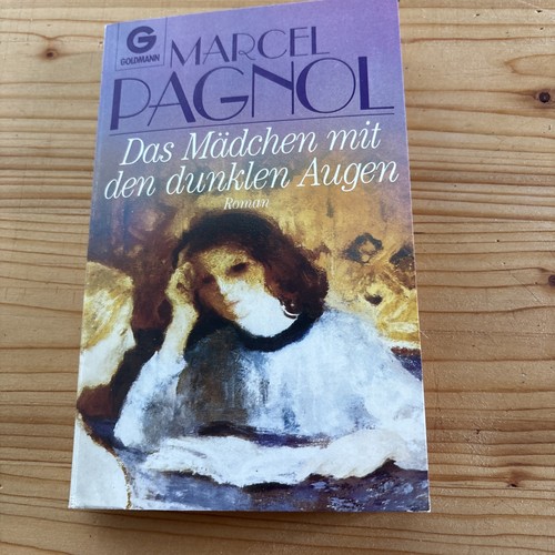 Das mädchen mit - mit, dunklen